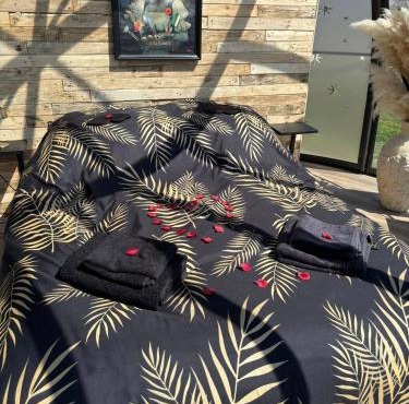 La Vie est Bulle, une nuit insolite sous les étoiles, au calme absolu, avec petit déjeuner