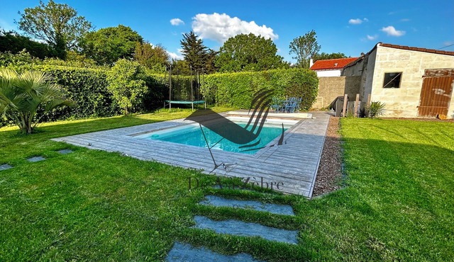 La Vieve - With private in-ground pool, just a stone's throw from the ocean