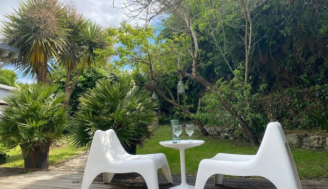 La vigie les pieds dans l'eau