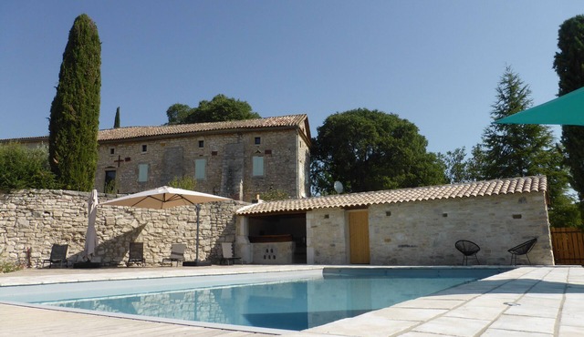 LA VIGNE Mas des Trois Citernes Cottage for 10 people