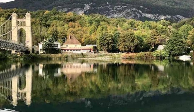 La Villa Bacchus au bord de l'eau, piscine chauffée, PROMO AUTOMNE 2025