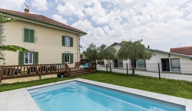 La Villa de Saint Lon