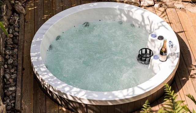 La Villa de l'Etoile Jacuzzi Borne d'arcade Casino