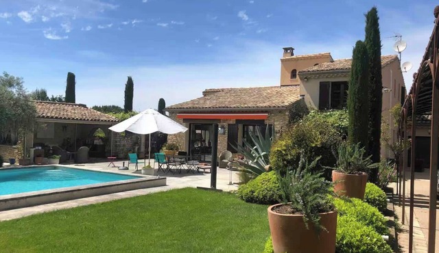 La Villa de Robion Su