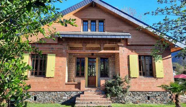 La Villa Luchonnaise, 5mn du Centre Ville, Télécabine et Thermes