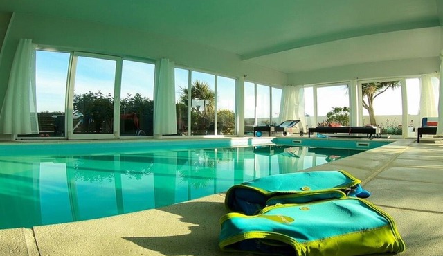 La villa Mélanie villa 5 ⭐️ sea view heated indoor pool 30° Brittany