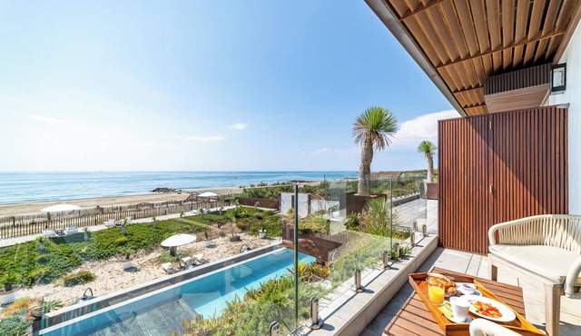 La Villa Miramar