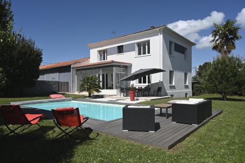 La Villa Palmier - Piscine avec Grand Jardin