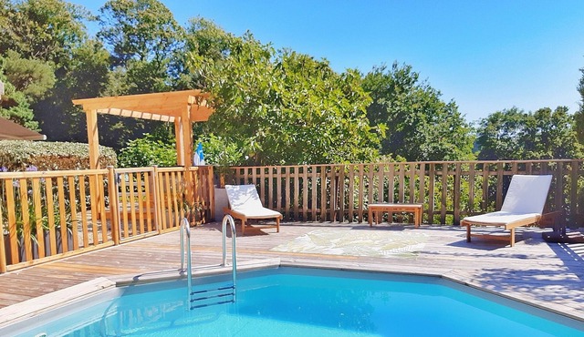 La Villa Saint Kirio - swimming pool and jacuzzi - near Carantec