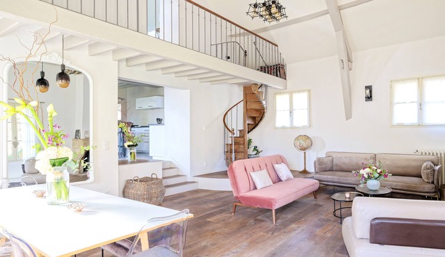 La Villa Tapia - Les Demoiselles à Versailles