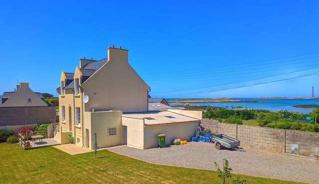 La Villa Ty Reun - Sea view and Beach at 100m