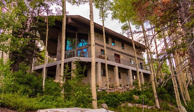 La Vista by Cottonwood Lodging