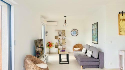 La Vista Mar - Apt Seaview Near Airport-AC-Parking