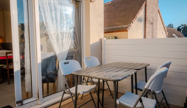 La Voile de Nacre – Ground Floor Apt, 50m from Beach, Bernières-sur-Mer
