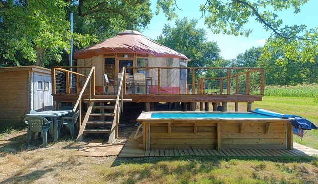 La yourte du temps présent, an unusual rental!