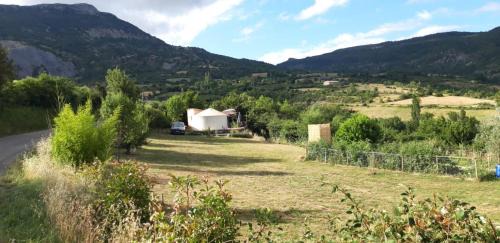 La Yourte Des Abeilles