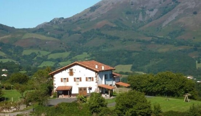 Labakizarra House for 8 people