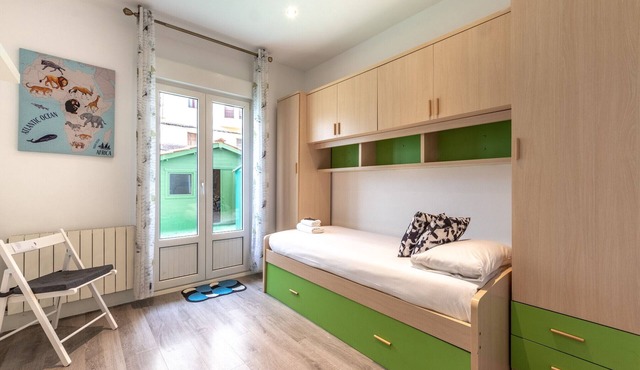 LABAYRU by People Rentals
