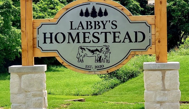 Labby's Homestead Farmhouse