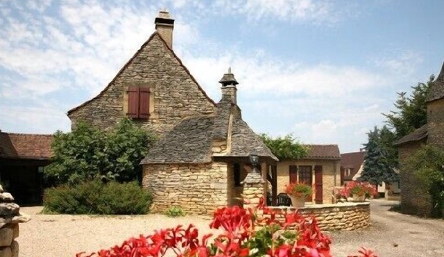 ''Label maison paysanne de France'' character house