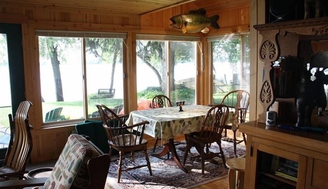 LABOR DAY DISCOUNT Best View on Lake Leelanau, Autumn color weekend specials