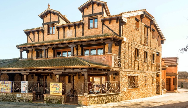 Labranza I. Ideal for groups, with barbecue and multi-adventure activities