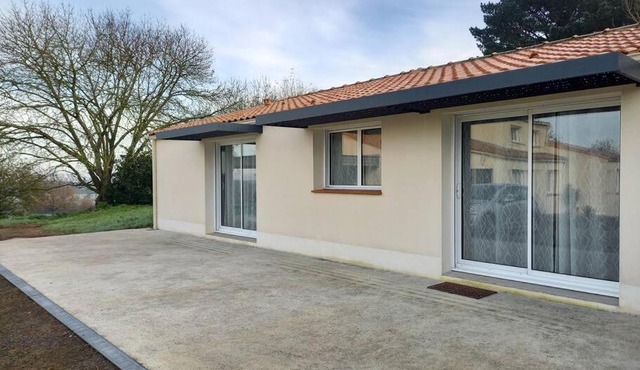 Lac Grand Lieu : maisonnette au calme avec jardin