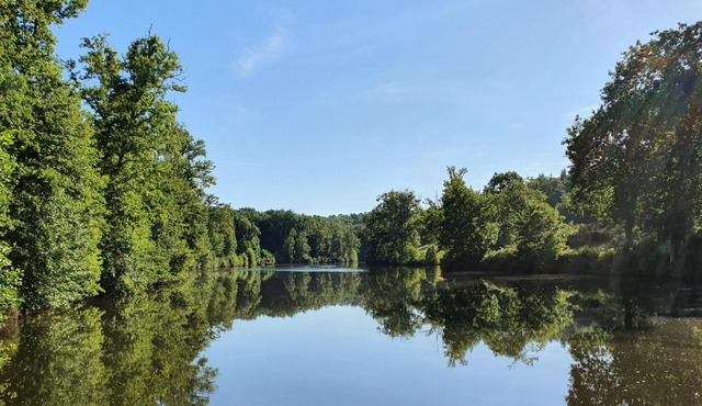 Lac privé, forêt, calme absolu dans un gîte tout confort