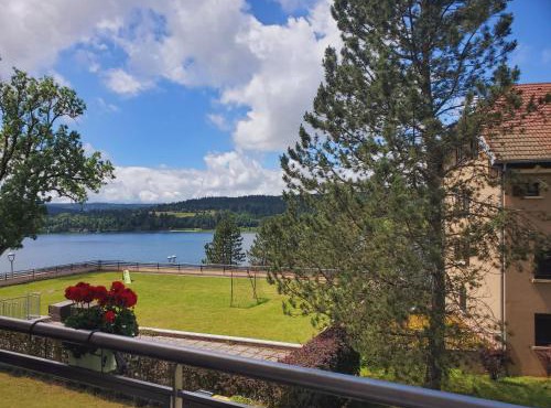 Lac Saint-Point au balcon