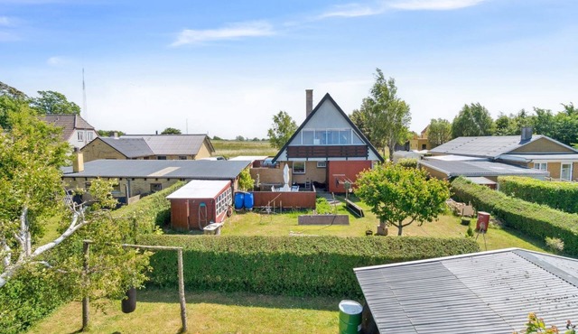 "Lacey" - 4km from the sea by Interhome