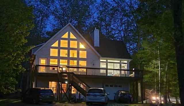 Lackawaxen Country Home with a View