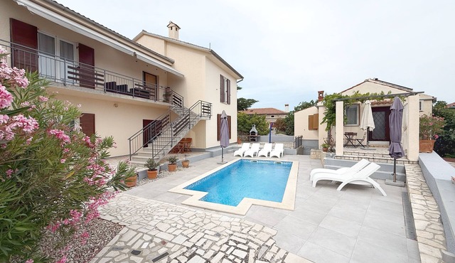 LacoDeLama mini resort apartment Marta