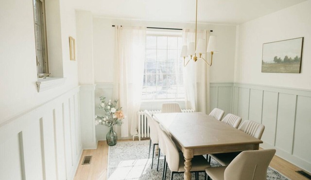 Lady Grey Cottage | Hot Tub, Fireplace, King Bed, Countryside Escape