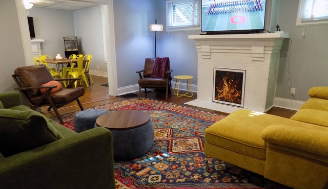 Lady Pilot, Old North Columbus - Lovely 3-bedroom home, steps to OSU!