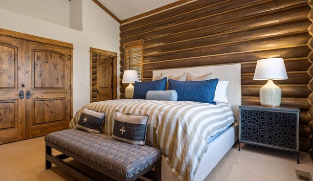 Ladyslipper Cabin | Bronze Buffalo Ranch