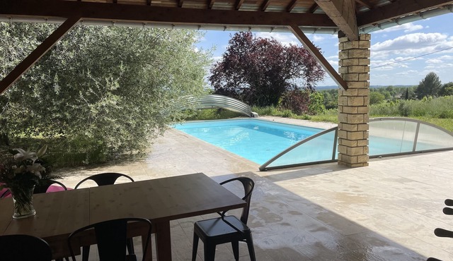 Lagarrigue, Maison de Campagne Avec Piscine Idéale Pour les Vacances