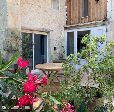 LaGarrigue - Proximité de 5 Plus Beaux Villages de France