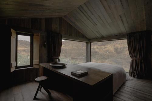 Laggan Cottage - Charming home along River Gairn with unique panoramic room