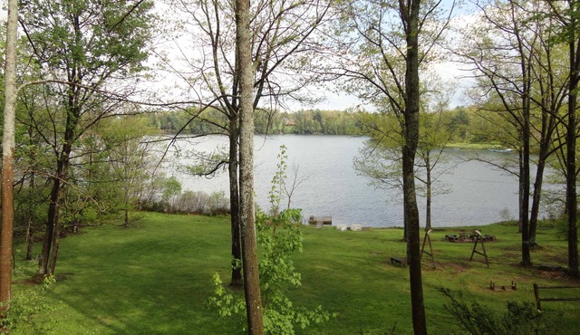 Lago House - Lakefront Home w/WFH High-Speed WiFi, Hot Tub & Boats