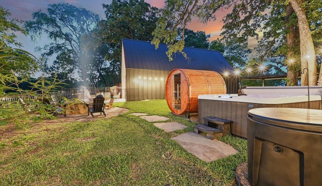 Lagom at Cedar Creek - Wellness Lakefront Cabin