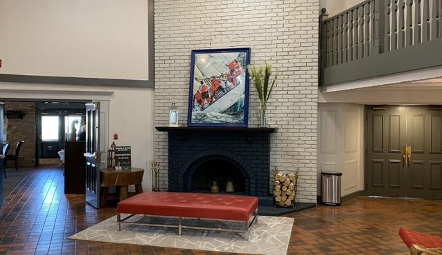 Lagoon City Pier One Resort