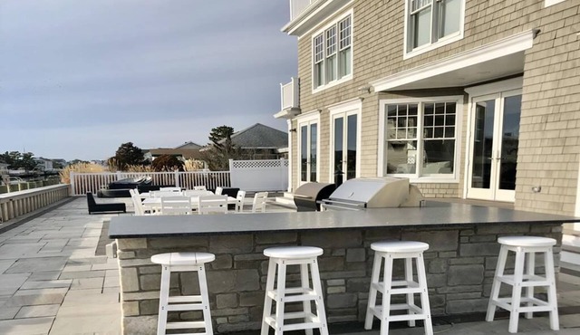 Lagoonfront Home with Bay Views & Sunsets From Rooftop Deck