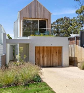 Laguna Beach House Ocean Grove-pets welcome