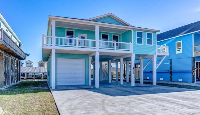 Laguna Cove Cabin, Canal Front