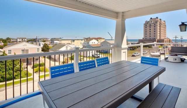 Laguna Luxury : PRIME LOCATION 5BD OCEAN VIEWS BUILT IN 2020
