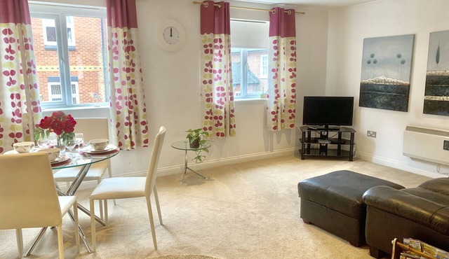 Lahnstein Court - Town Centre Apartment