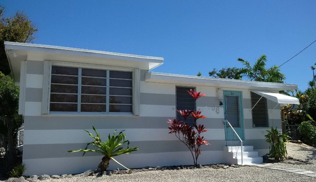 Laidback Beach Shack, with a Vintage Retro Vibe & Serene Feel.