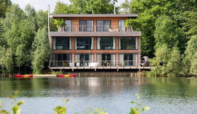 LAK-00 Lake Lodge in Blockley