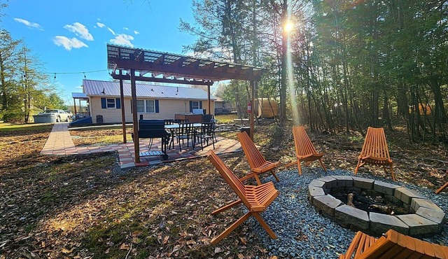 Lake Access! Catskill Cozy Home- Hot Tub +Sauna