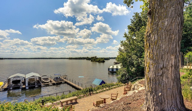 Lake Access & Community Pool: Cozy Condo in Mound